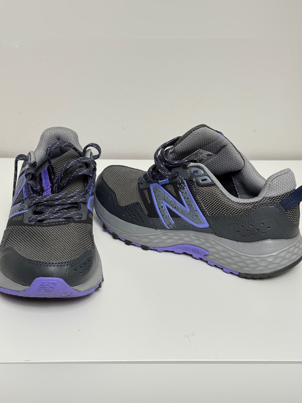 New Balance 410v8 Trail Running Shoes Gray Purple Women’s 7.5